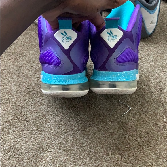 Lebron 9 - Picture 4 of 6